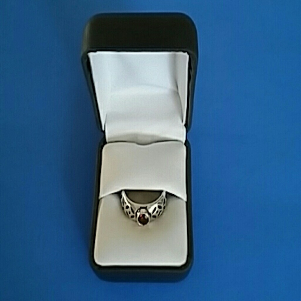 Sterling Silver Ring with Garnet
